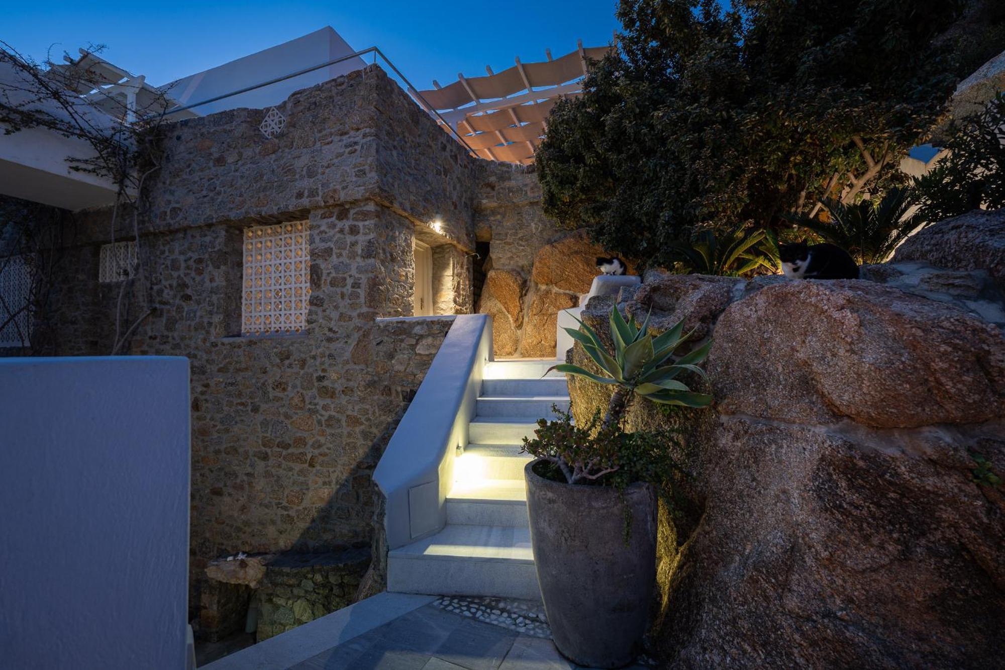 Super Rockies Villa