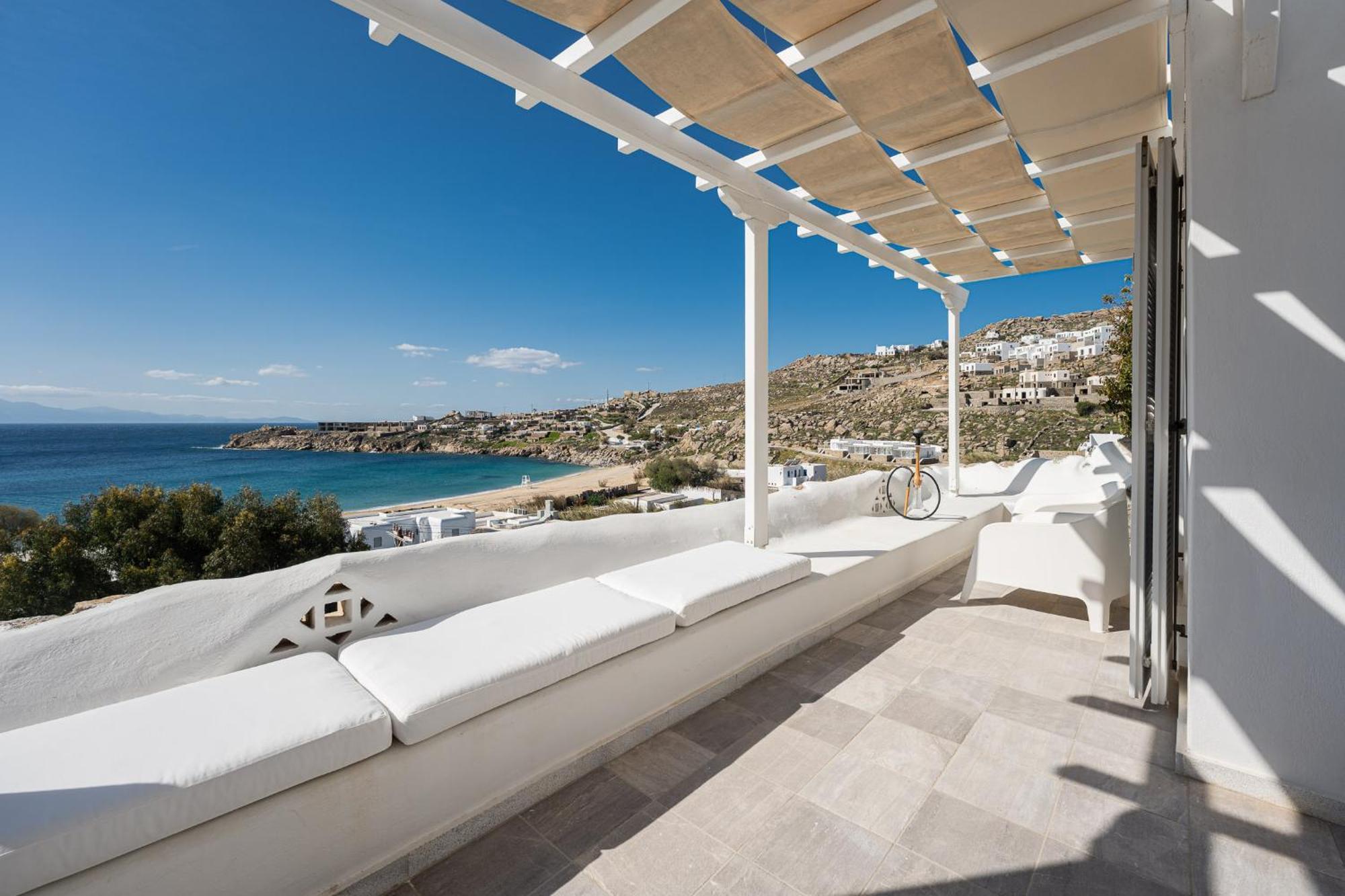 Super Rockies Super Paradise Beach (Mykonos)